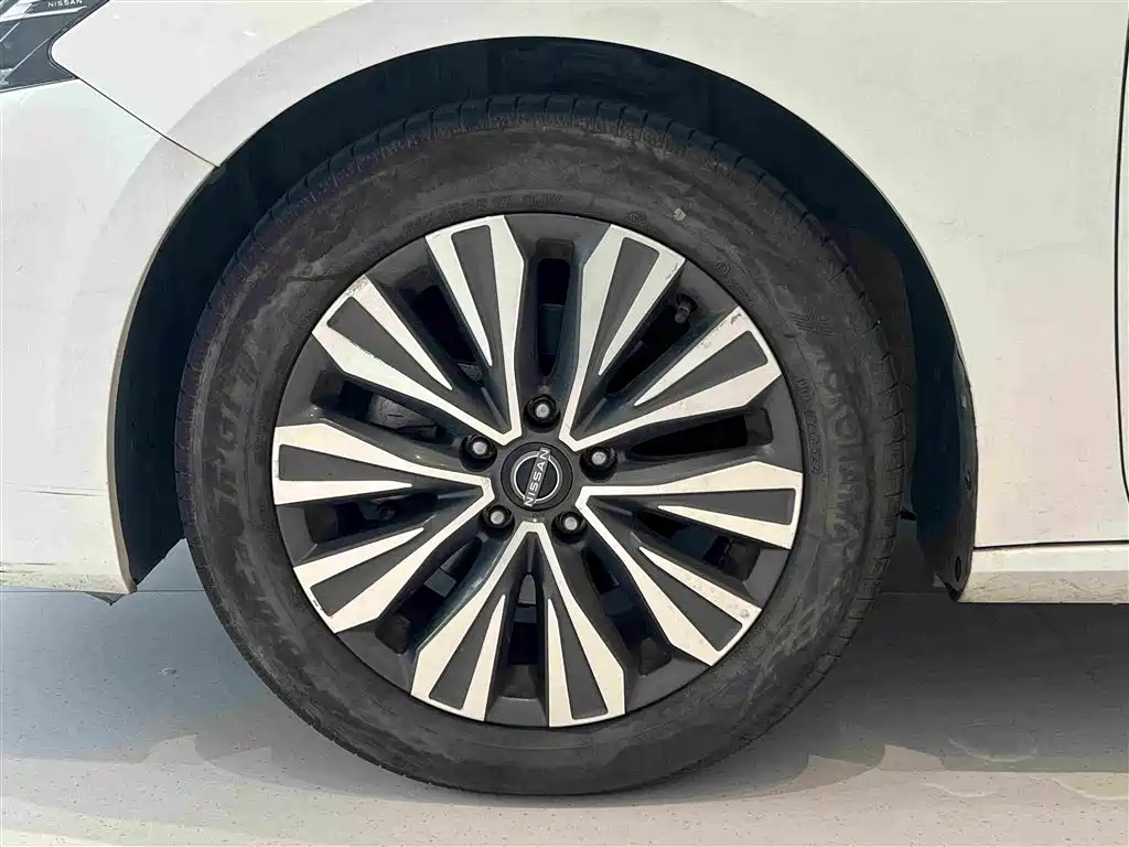 Nissan Teana 2023 — фото 13