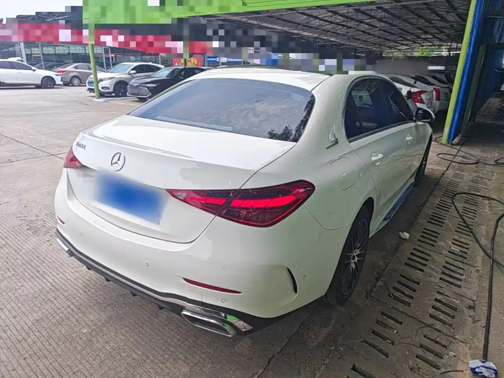 Mercedes-Benz C-Class 2024