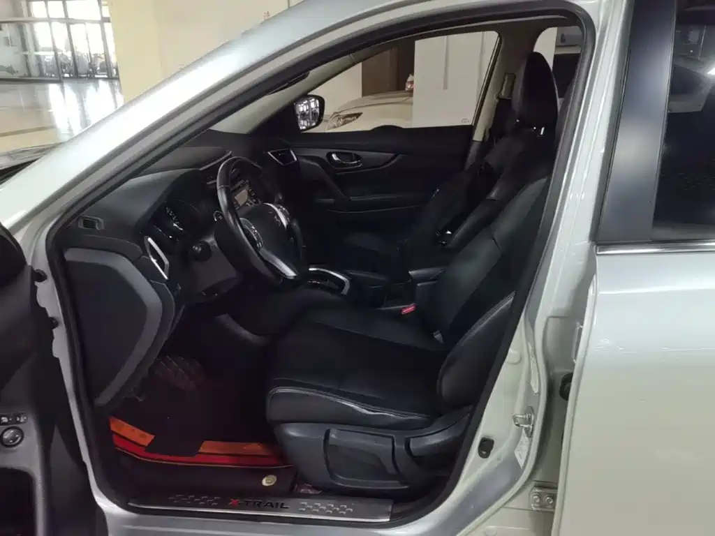 Nissan X-Trail 2015 — фото 15