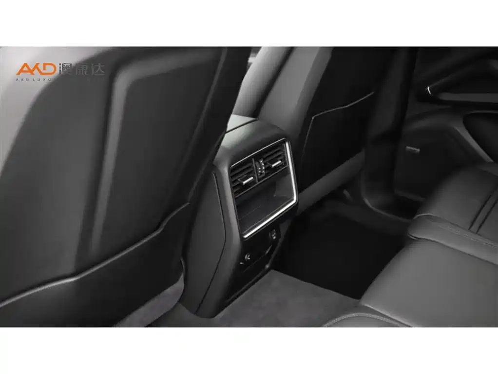 Porsche Cayenne 2018 — фото 9