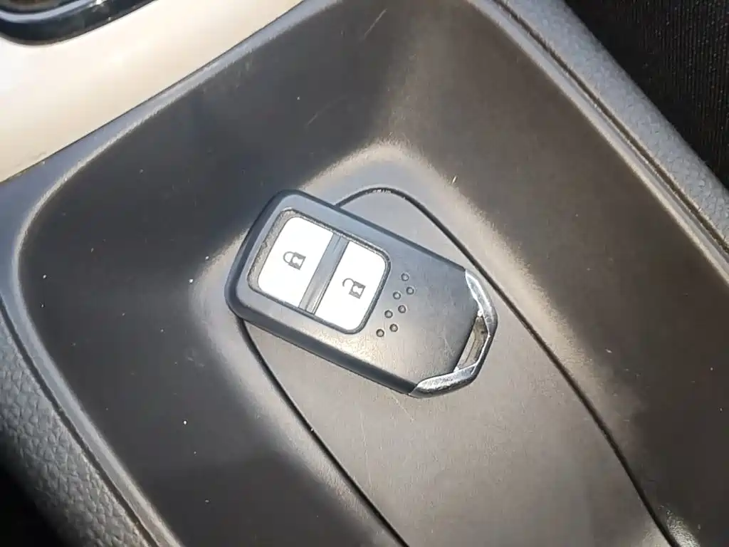 Honda Fit 2023 — фото 9