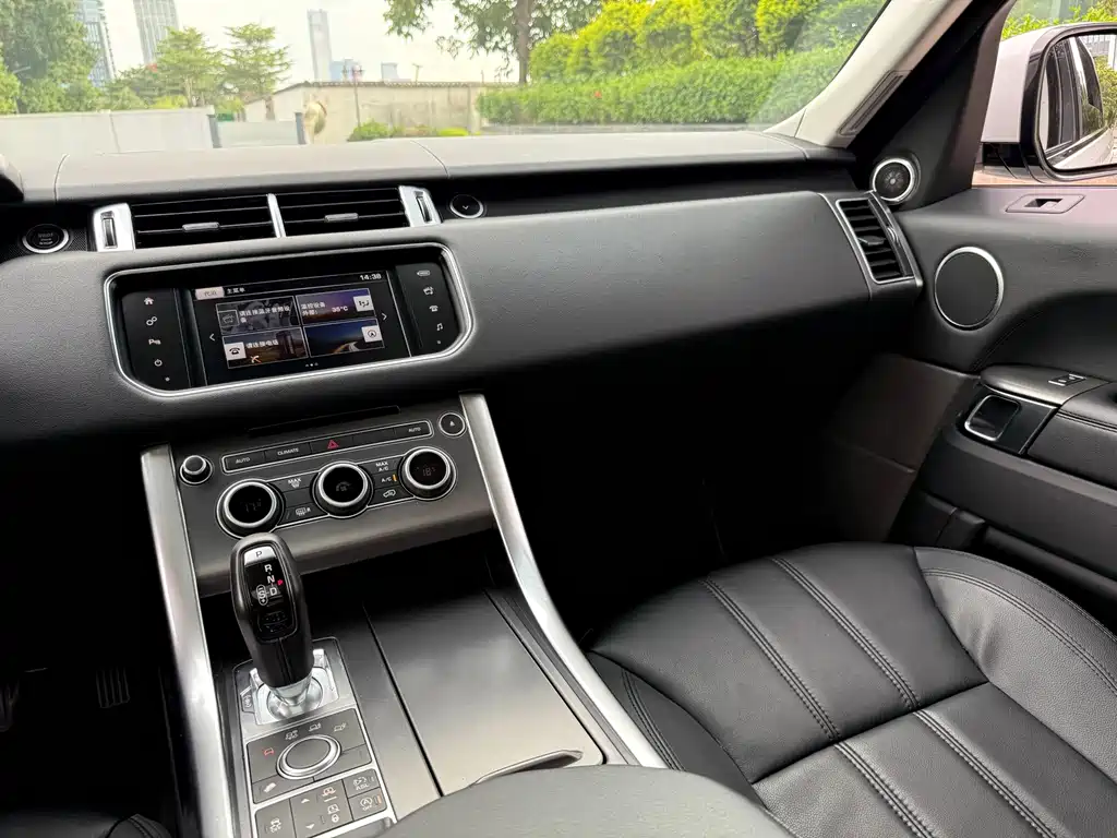 Land Rover Range Rover Sport 2017 — фото 10