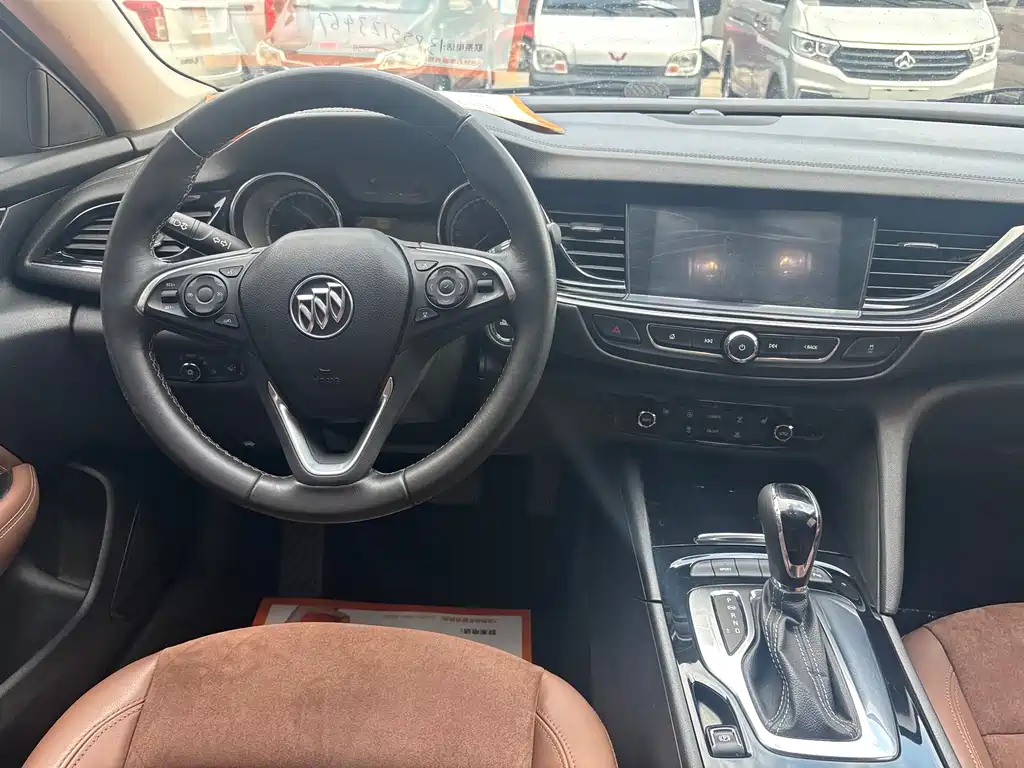 Buick Regal 2019 — фото 11