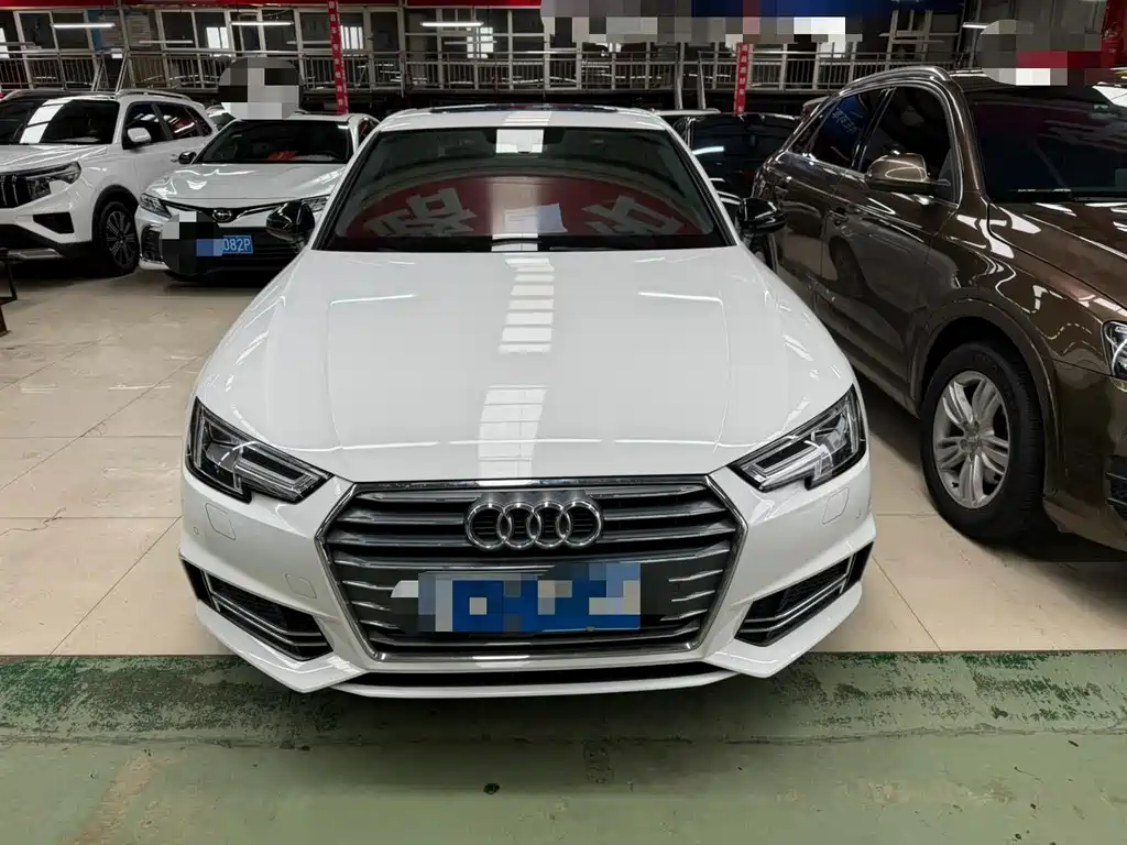 Audi A4L 2018