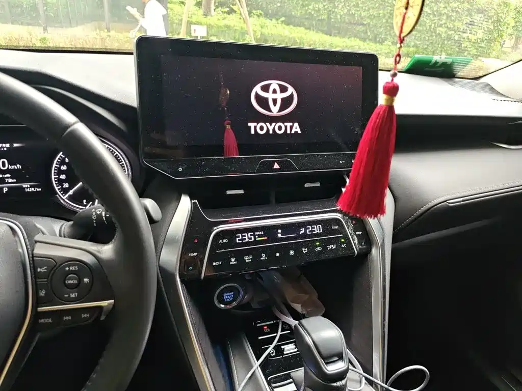 Toyota Harrier 2022 — фото 9