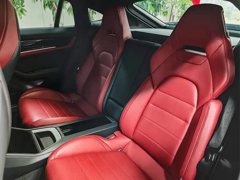 Porsche Panamera 2024