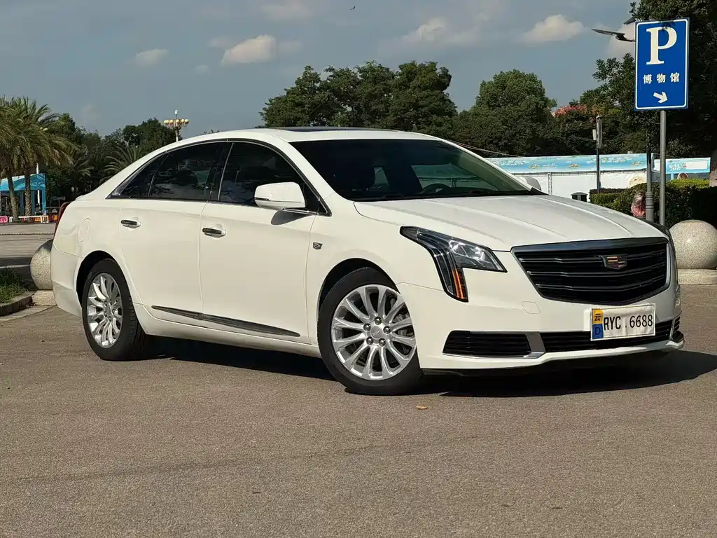 Cadillac XTS 2019 — фото 1