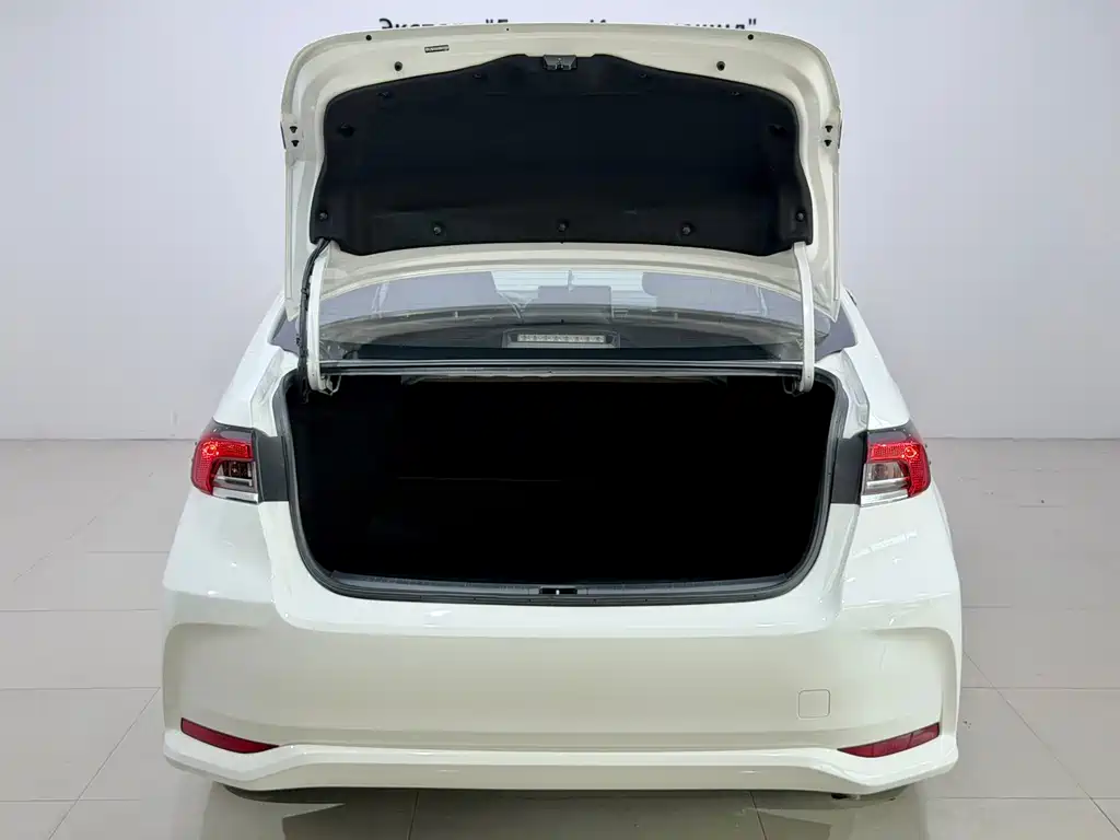 Toyota Corolla 2022 — фото 14