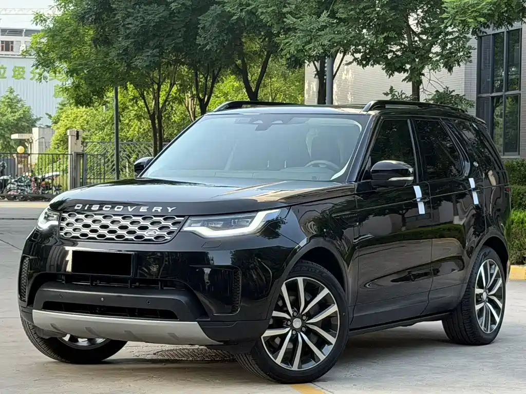 Land Rover Discovery 2024 — фото 1