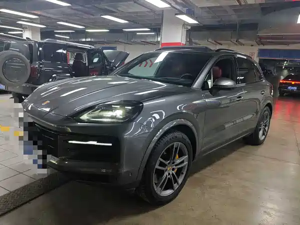 Porsche Cayenne 2024