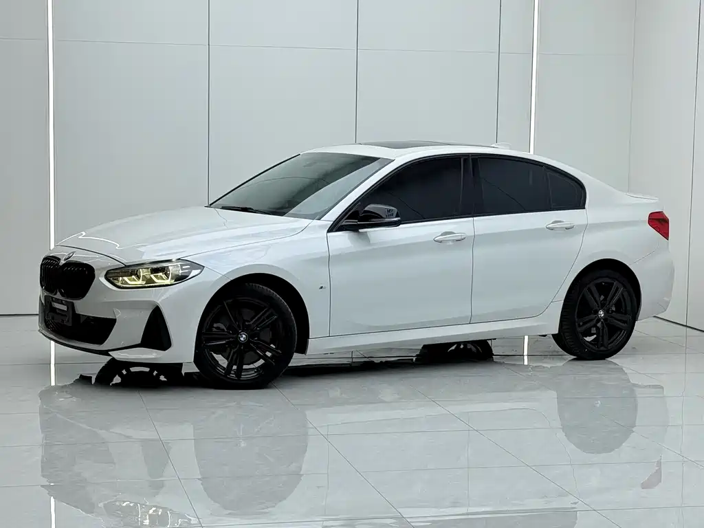 BMW 1 Series 2022