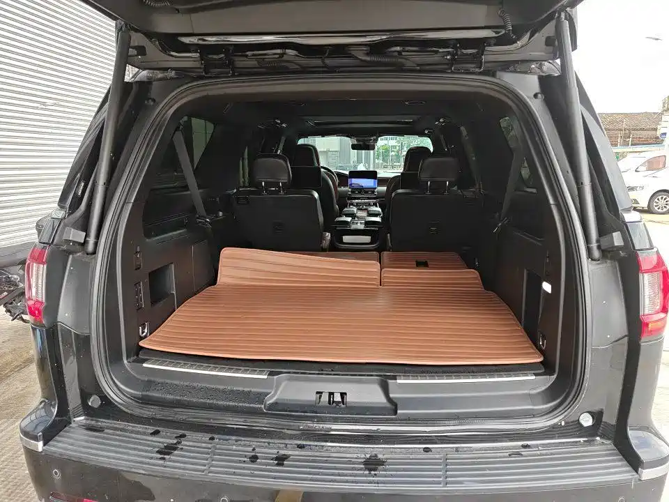 Lincoln Navigator 2019 — фото 9
