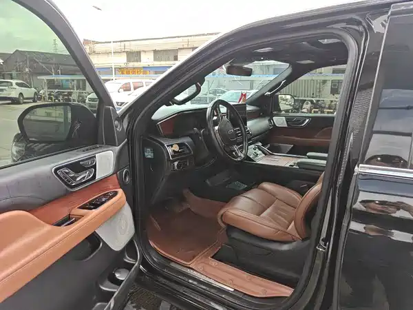 Lincoln Navigator 2019