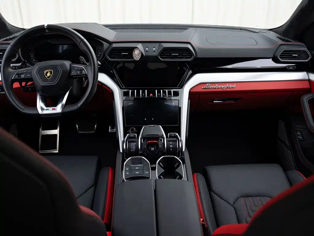 Lamborghini Urus 2024 — фото 18