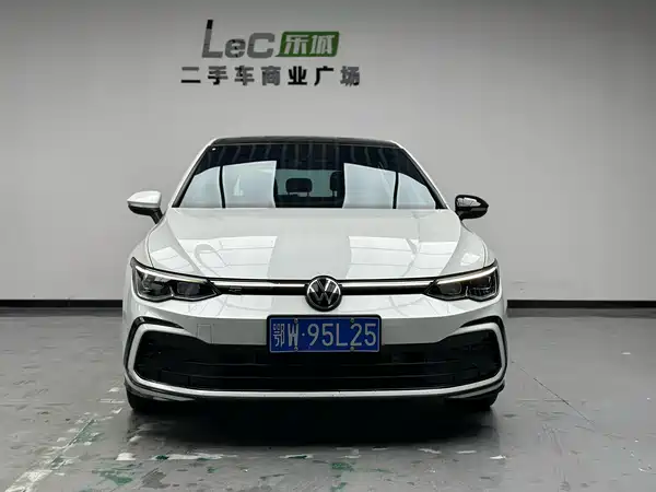 Volkswagen Golf 2023