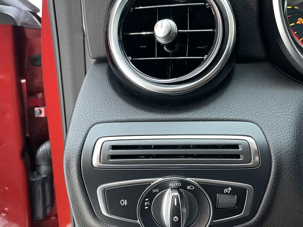 Mercedes-Benz C-Class 2020 — фото 16