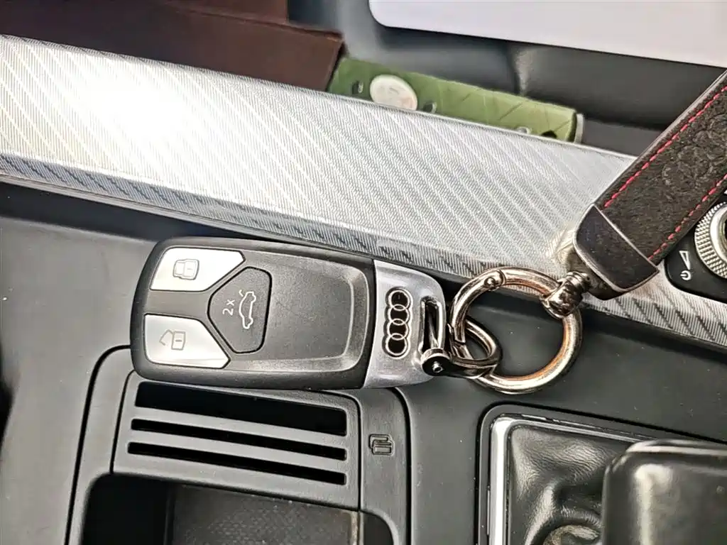 Audi A4L 2020 — фото 9