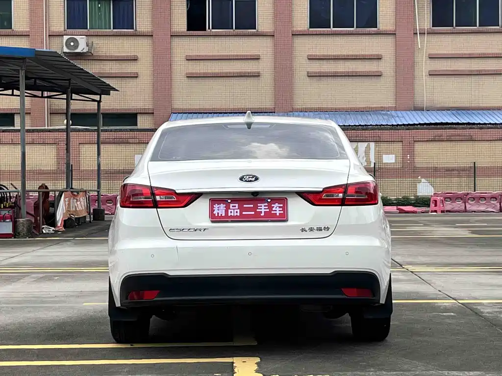 Ford Escort 2019