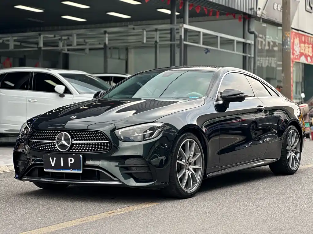 Mercedes-Benz E-Class 2022