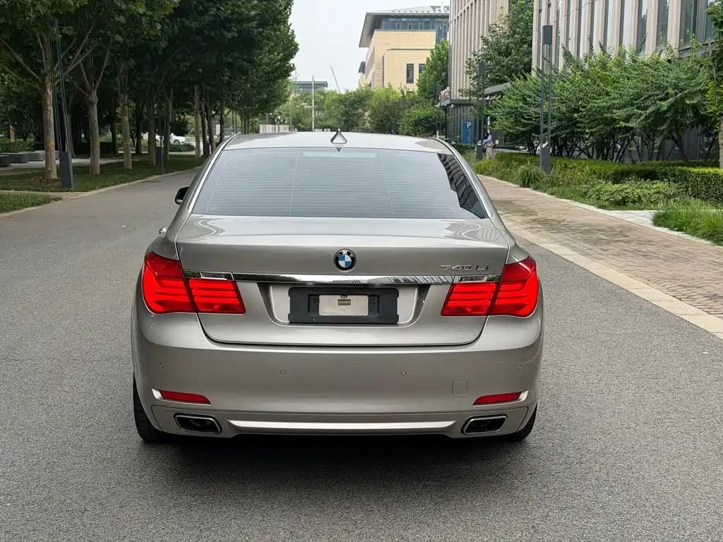 BMW 7 Series 2015 — фото 5