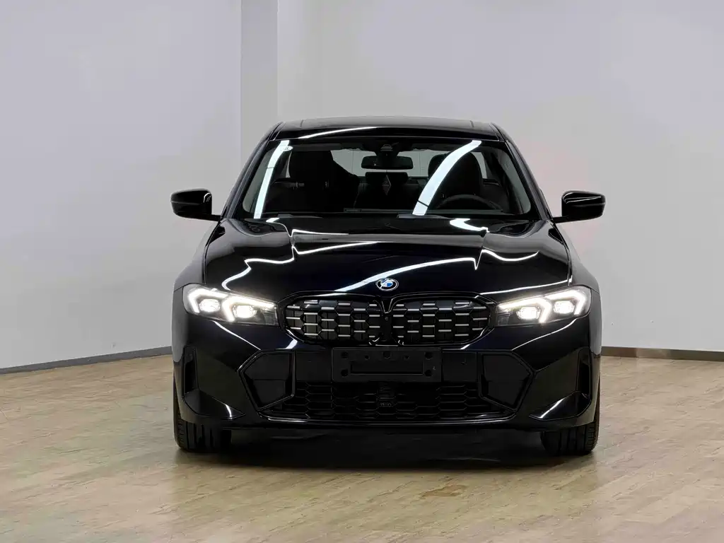 BMW 3 Series 2025