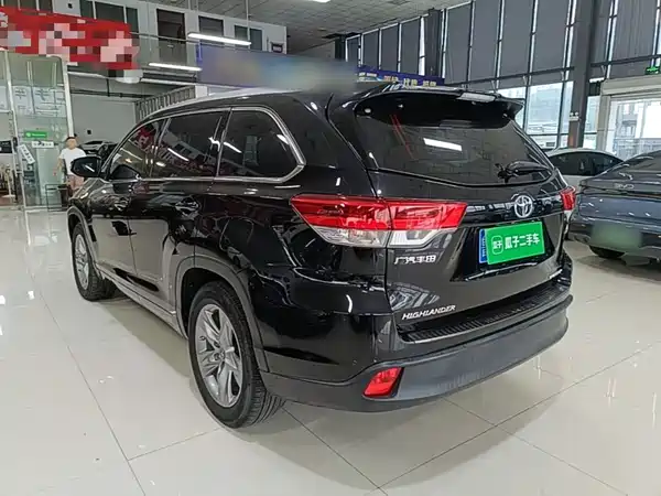 Toyota Highlander 2021