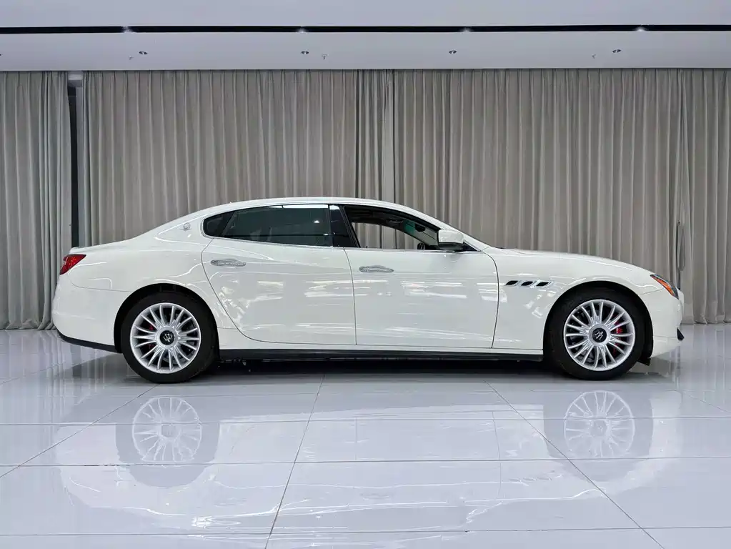 Maserati Quattroporte 2014 — фото 3
