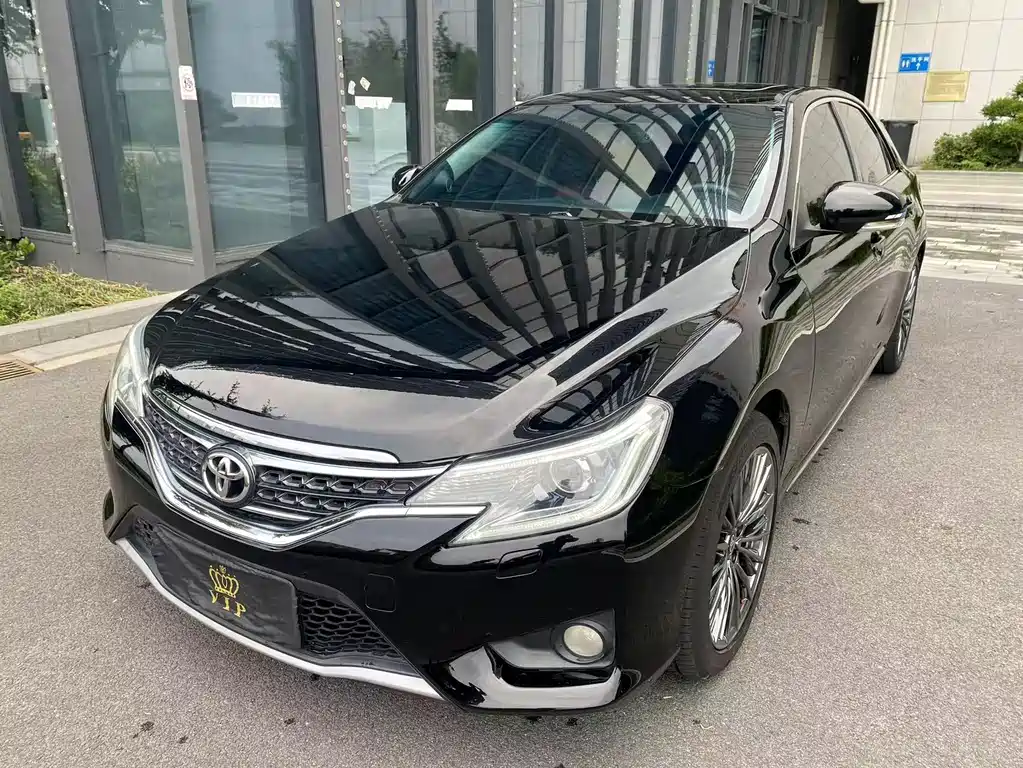 Toyota Reiz 2014