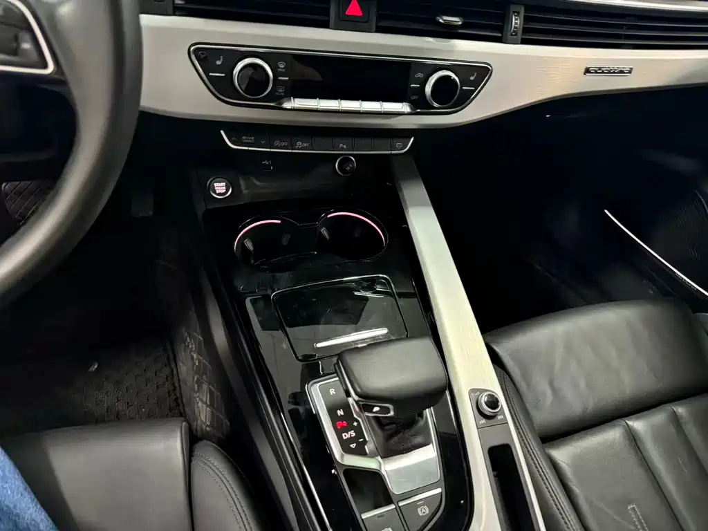 Audi A5 2023 — фото 10