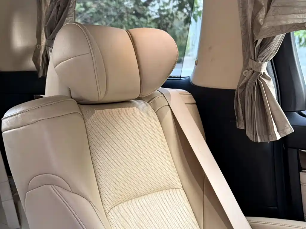 Toyota Alphard 2019 — фото 16