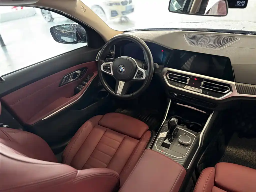 BMW 3 Series 2021 — фото 16
