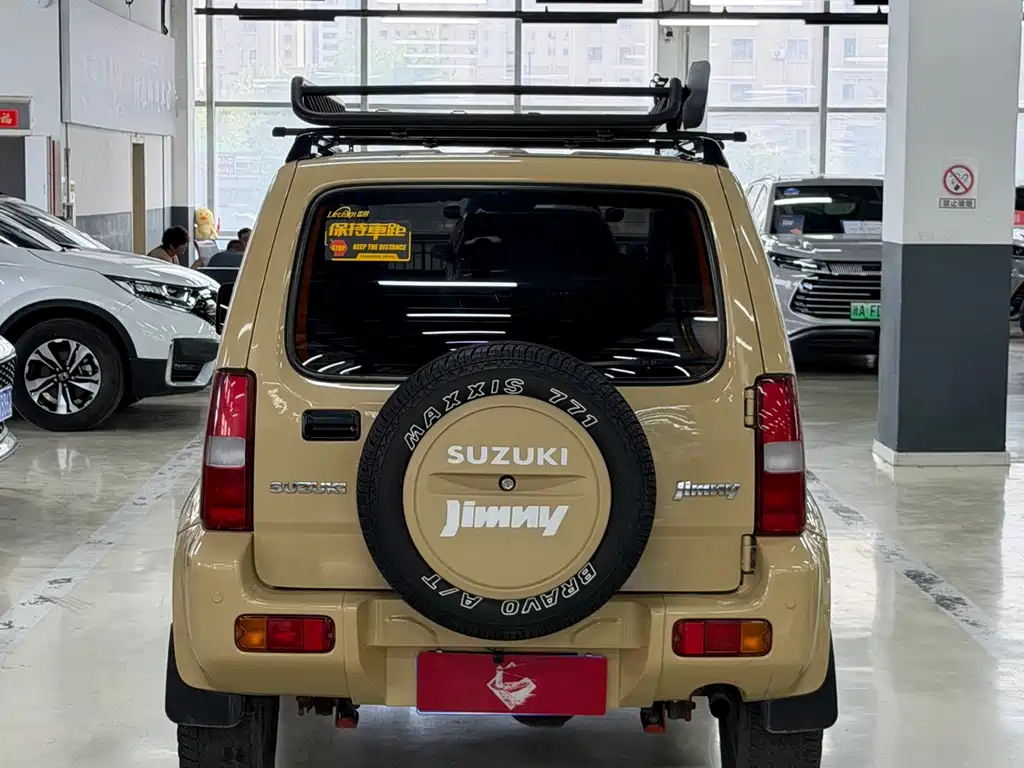 Suzuki Jimny 2013 — фото 8