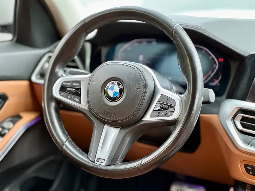 BMW 3 Series 2020 — фото 9