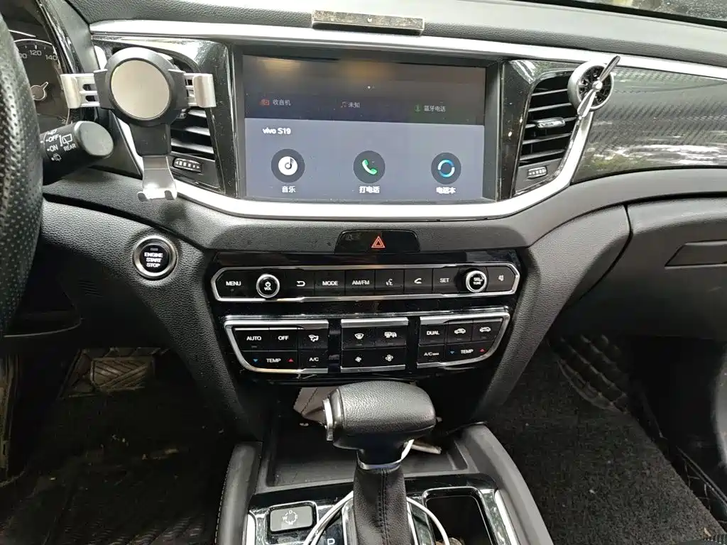 GAC Trumpchi GS7 2018 — фото 6