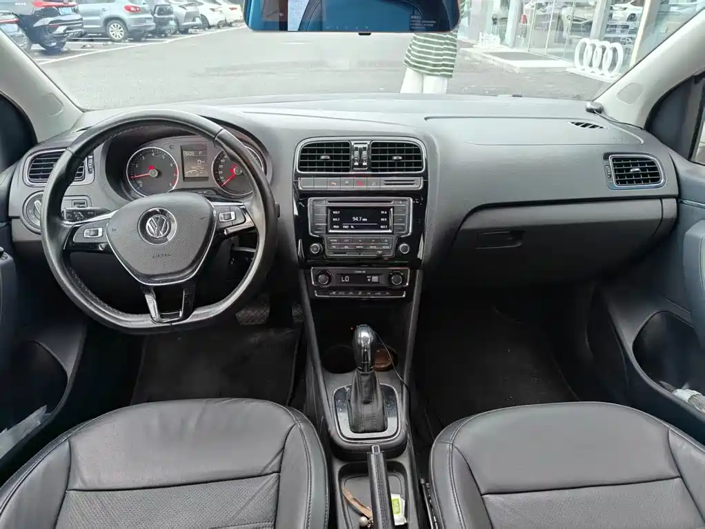 Volkswagen Polo 2016