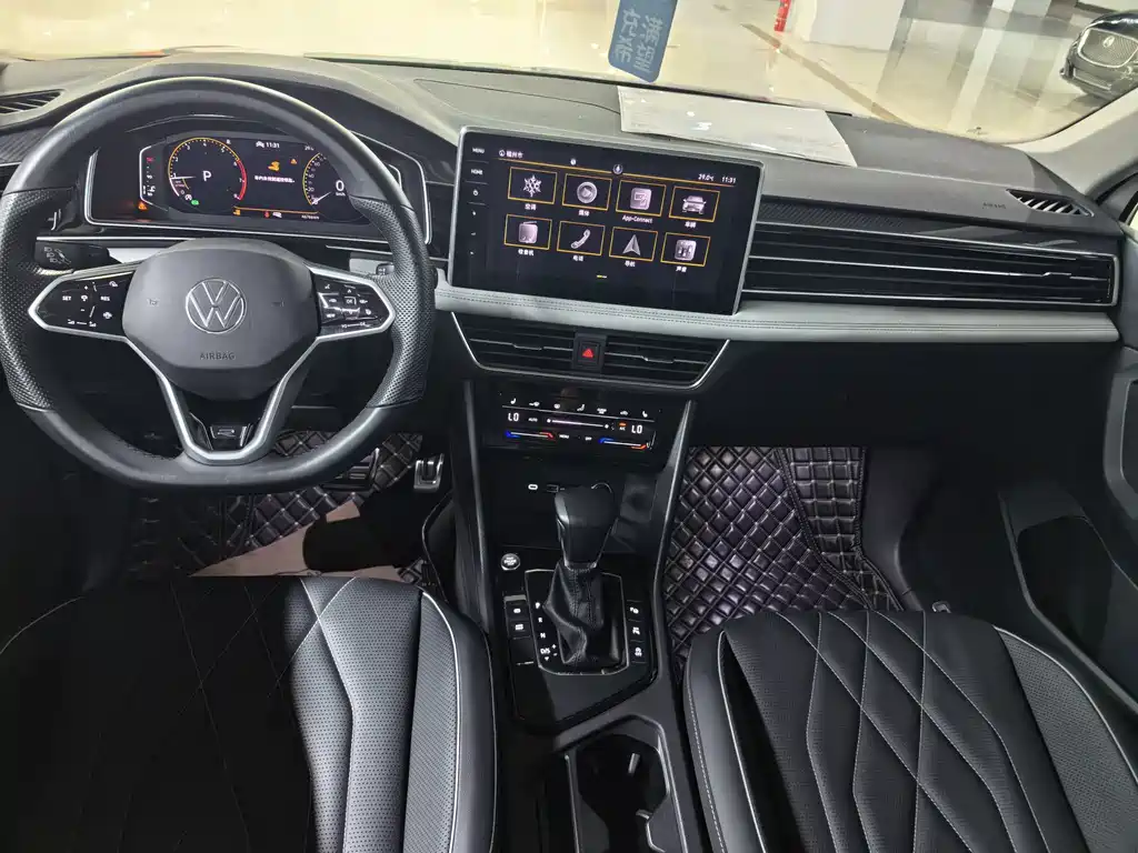 Volkswagen Tiguan L 2022
