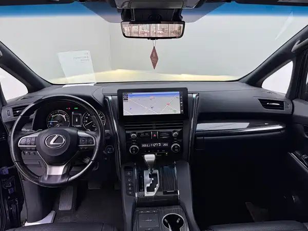 Lexus LM 2023