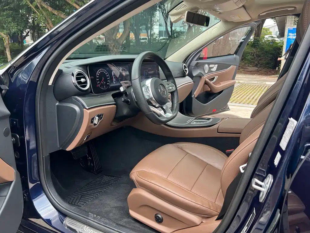 Mercedes-Benz E-Class 2020 — фото 9