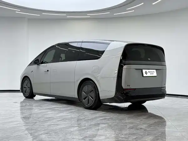 Li Auto MEGA 2024