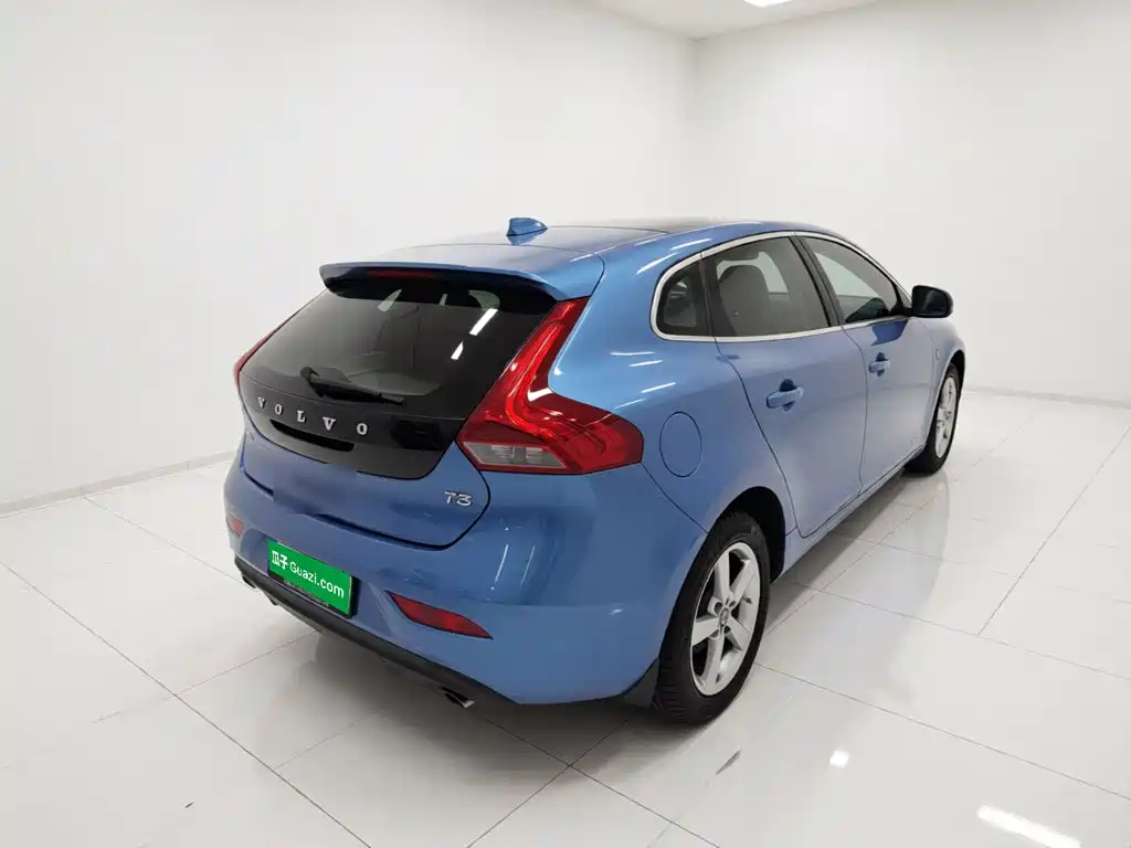 Volvo V40 2016