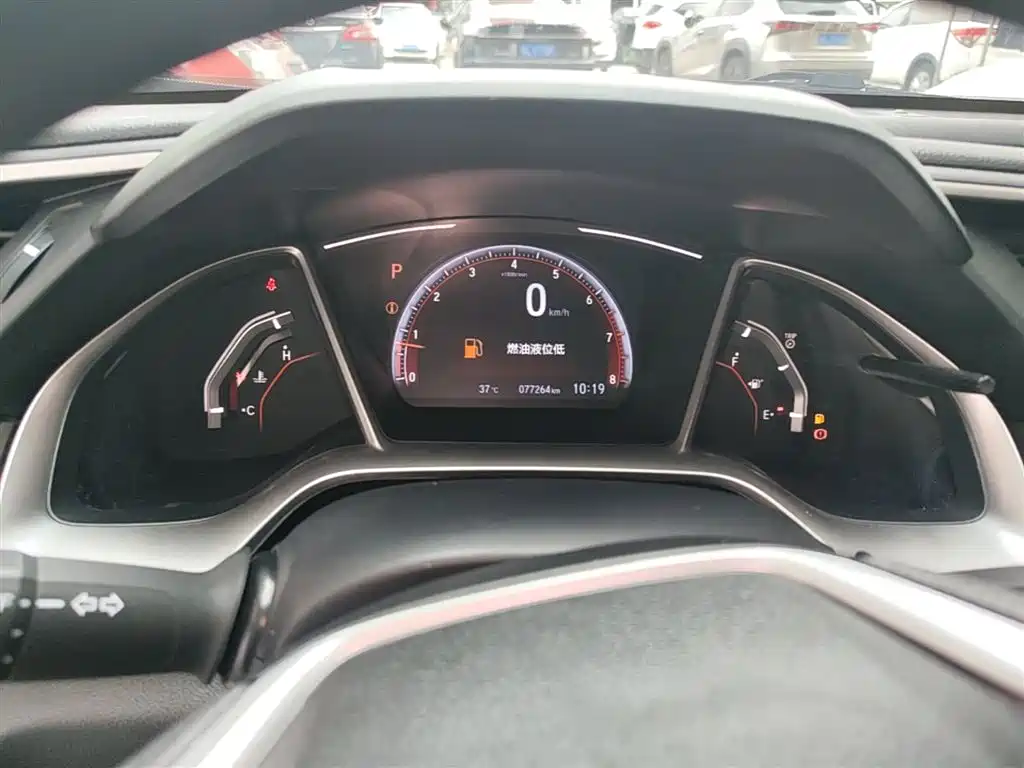 Honda Civic 2019 — фото 12