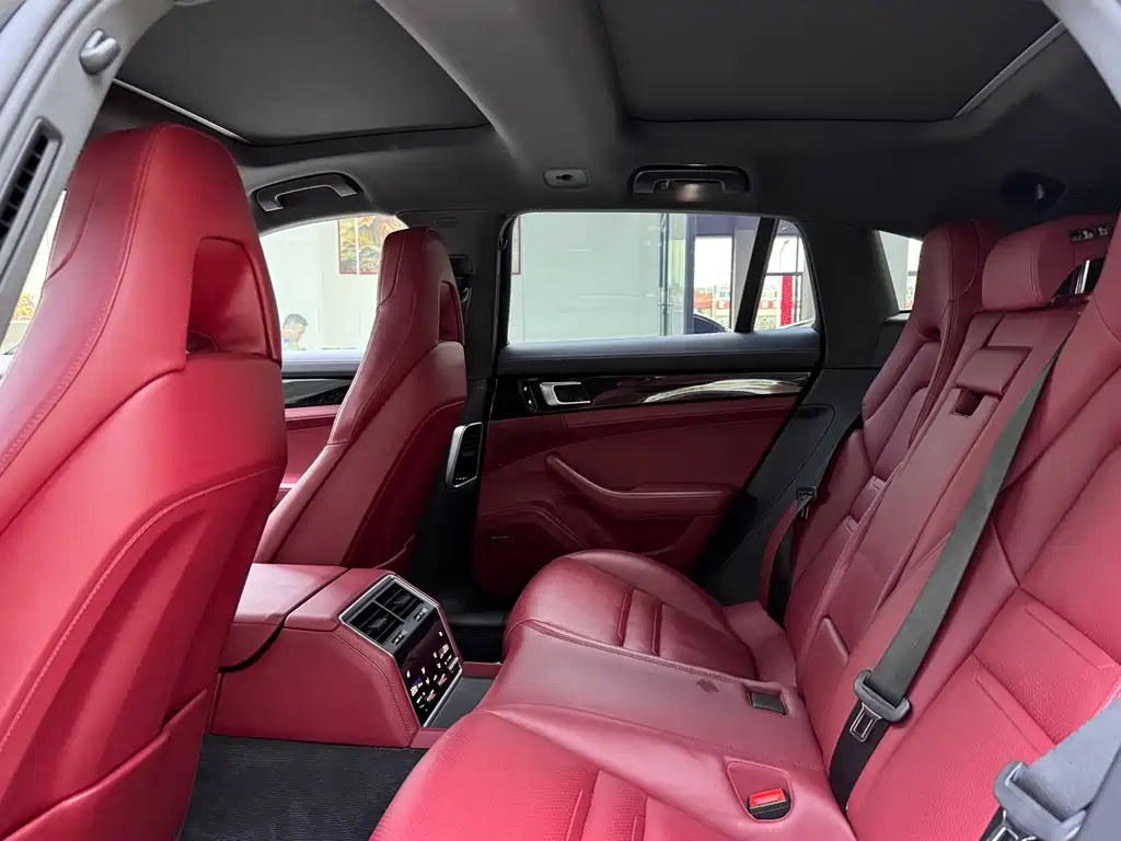 Porsche Panamera 2019