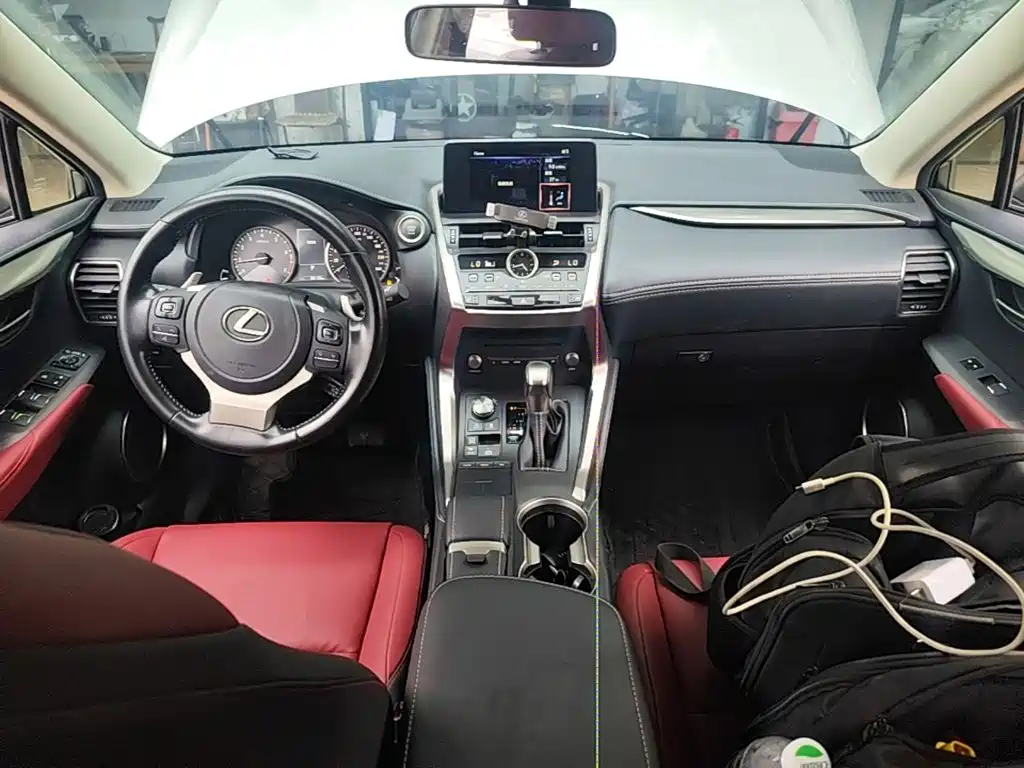 Lexus NX 2021 — фото 10