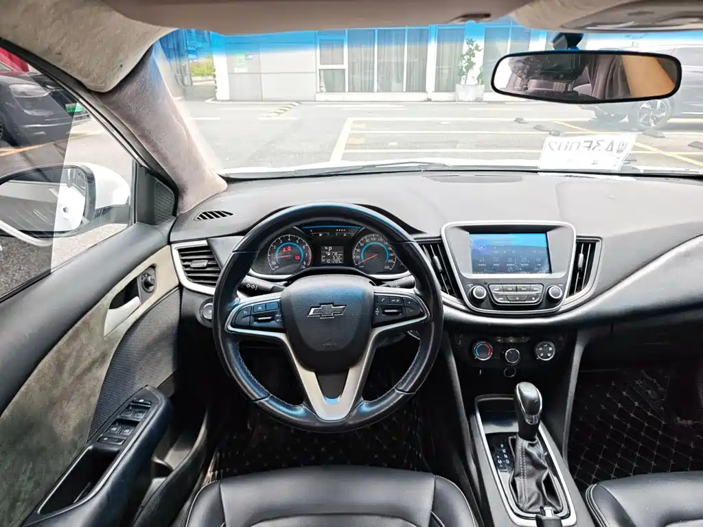 Chevrolet Cavalier 2019 — фото 18