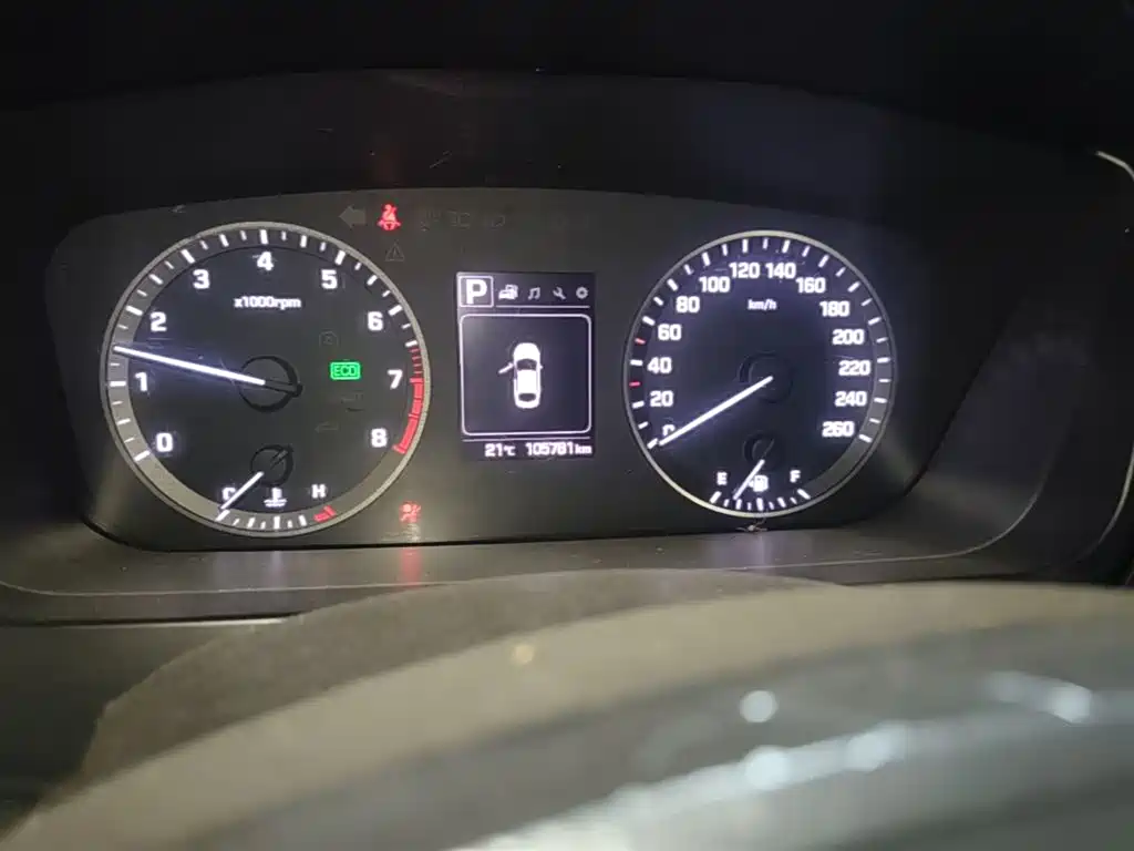 Hyundai Sonata 2016 — фото 12