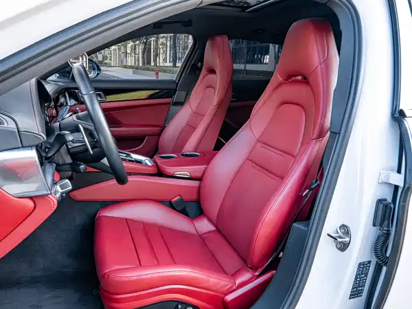 Porsche Panamera 2022