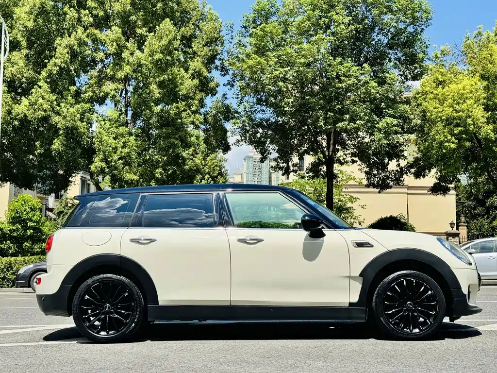 MINI Clubman 2017 — фото 23