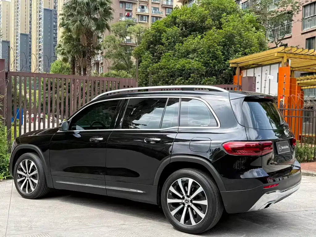 Mercedes-Benz GLB 2025 — фото 46