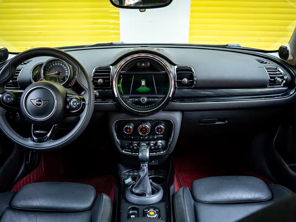 MINI Clubman 2019 — фото 10
