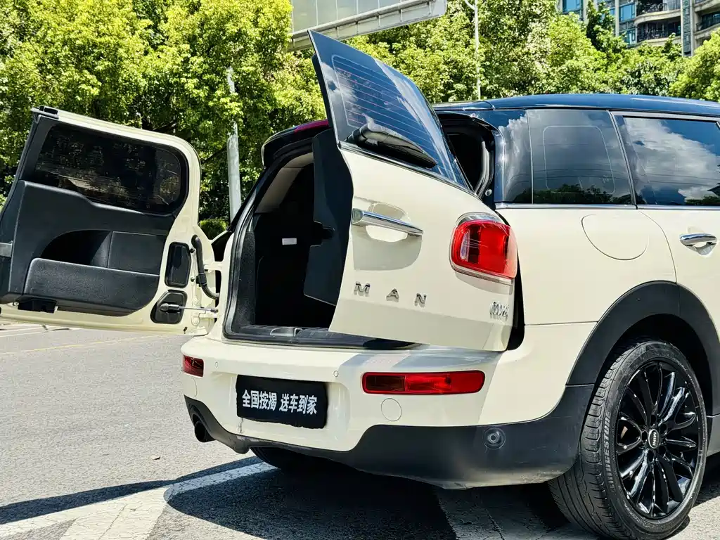 MINI Clubman 2017 — фото 26